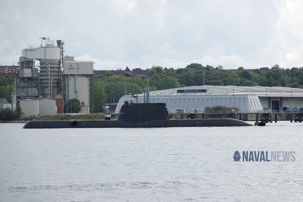 https://www.navalnews.com/wp-content/uploads/2020/09/Singapore-Navys-First-Type-218SG-Invincible-Class-Submarine-Started-Sea-Trials-2-1024x683.jpg