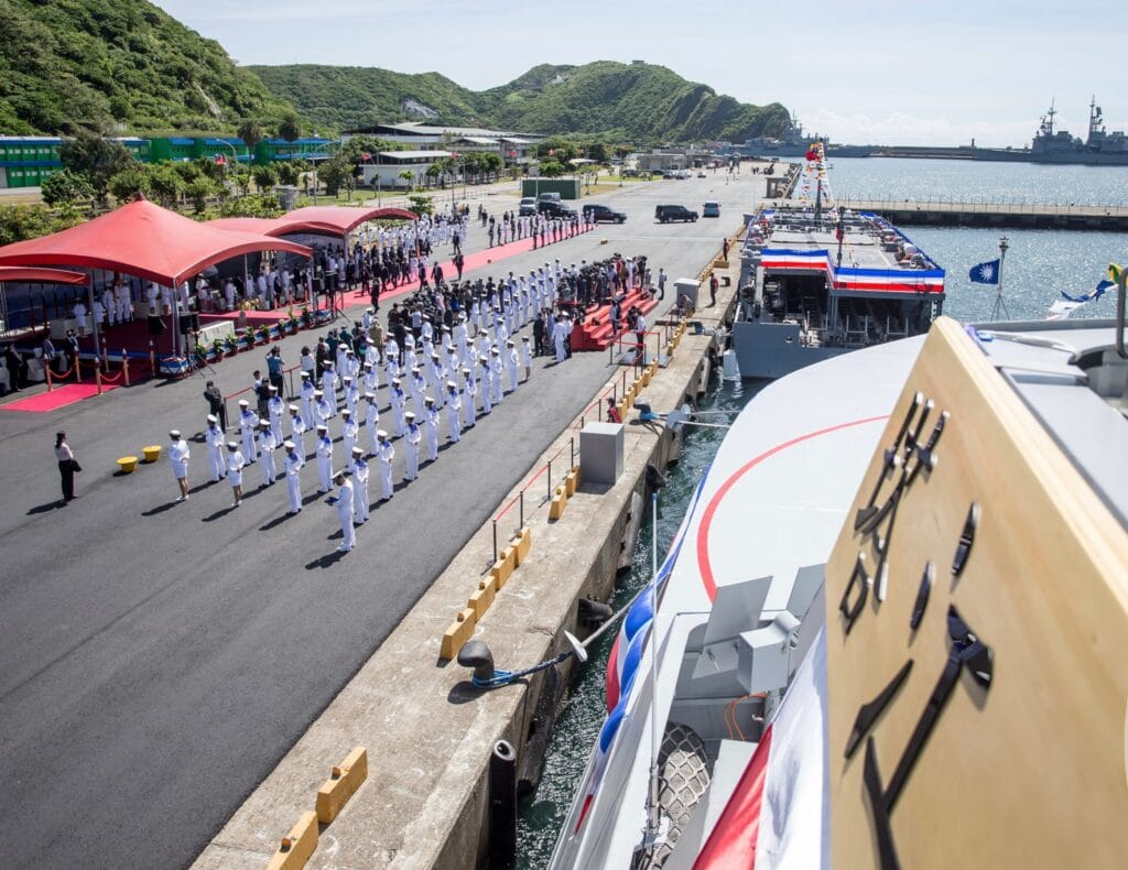Taiwan Commissions First Upgraded Catamaran Corvette Ta Chiang 塔江 3