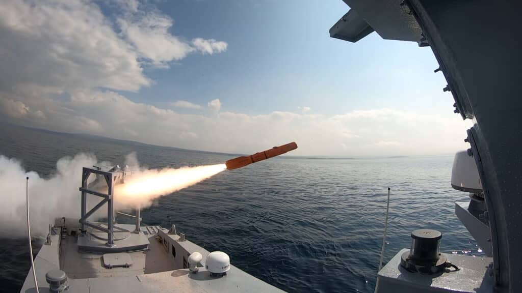 kuzgun-missile-firing-from-marlin-1024x576.jpg